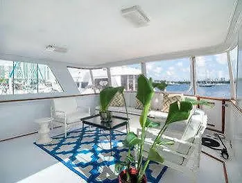****  Hotel Key West Yacht Life Stock Island USA